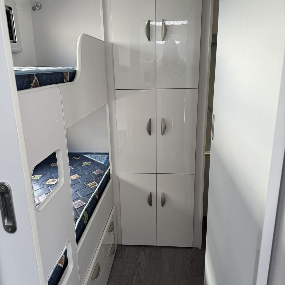 2022 Crusader Excalibur Castle (Bunks)