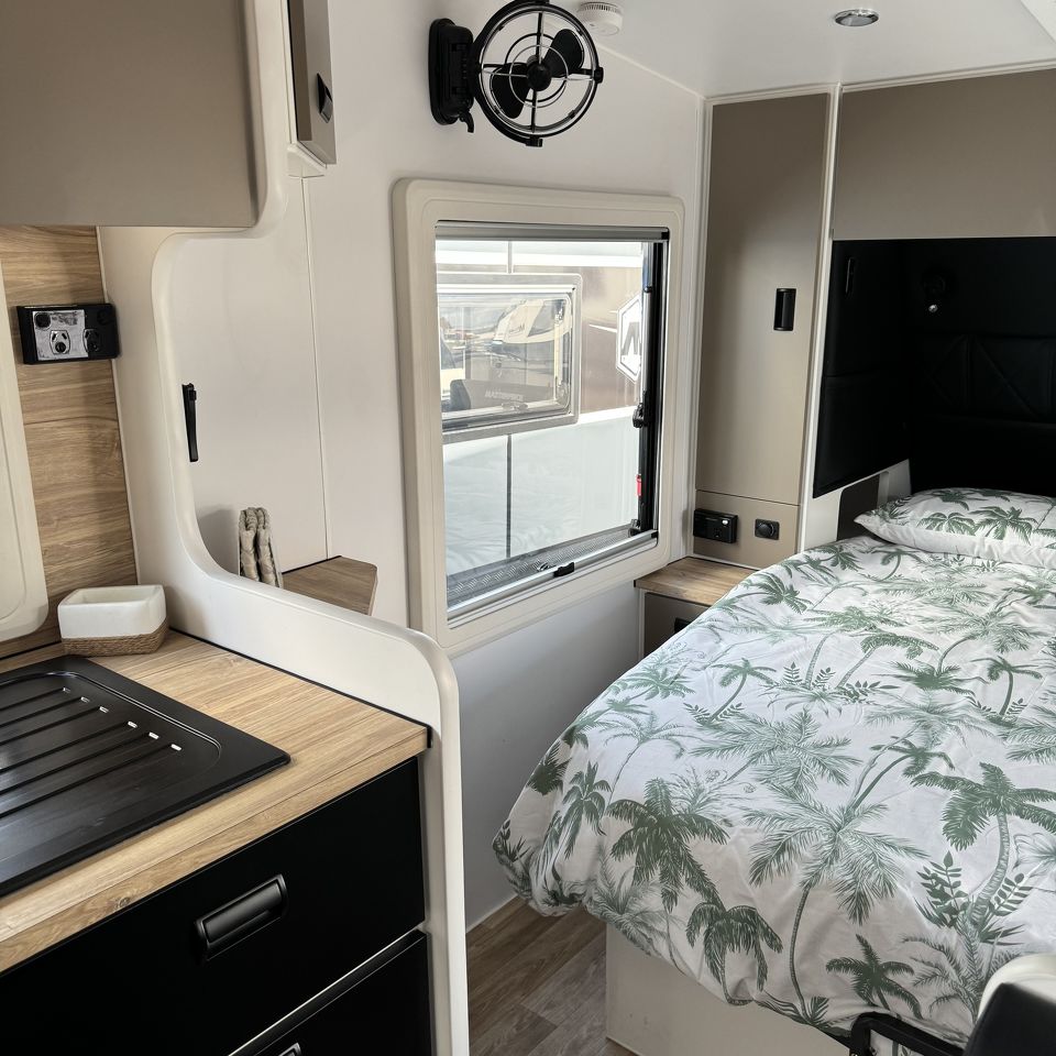 2024 Masterpiece Performance 20'8 Rear Door Dinette