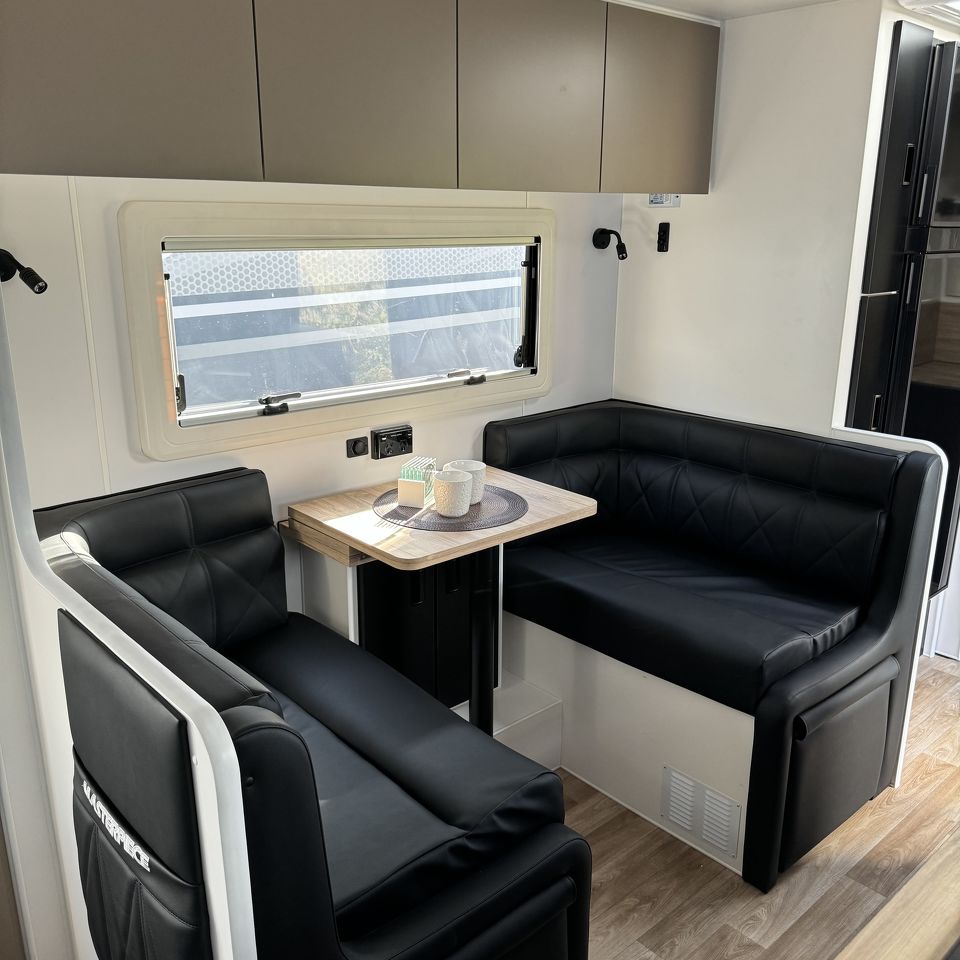 2024 Masterpiece Performance 20'8 Rear Door Dinette