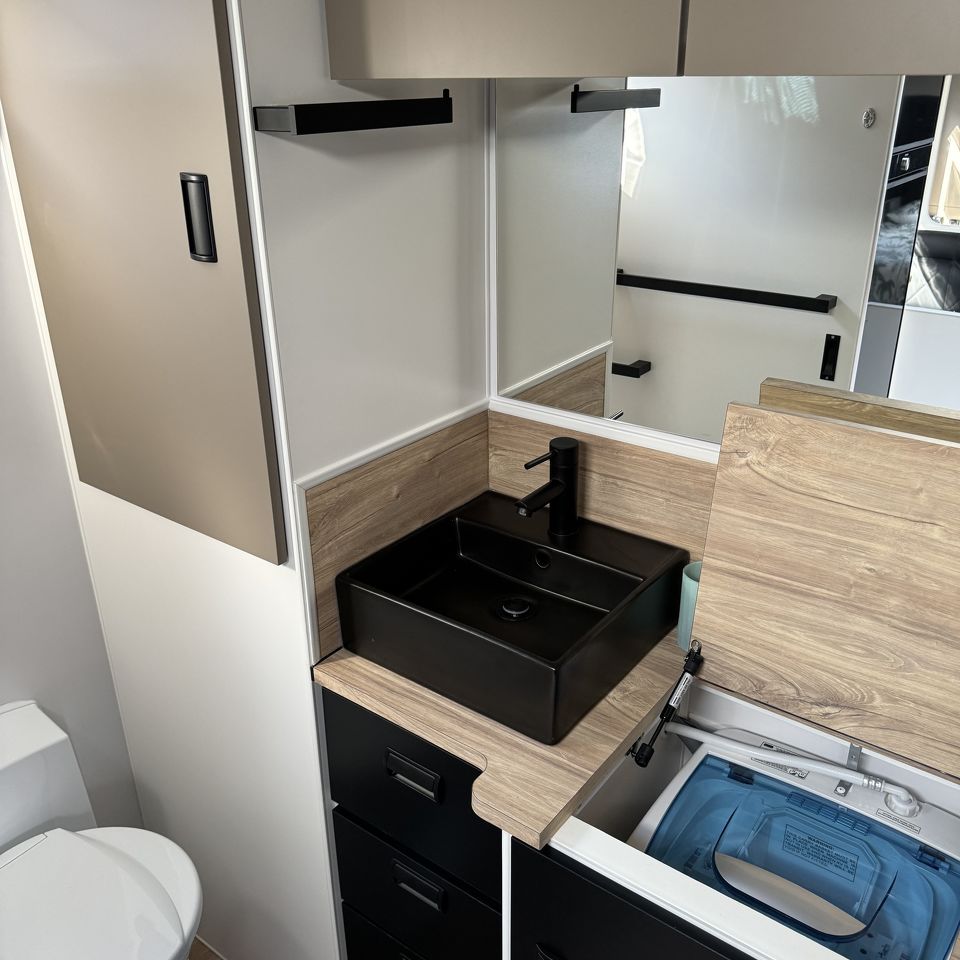 2024 Masterpiece Performance 20'8 Rear Door Dinette