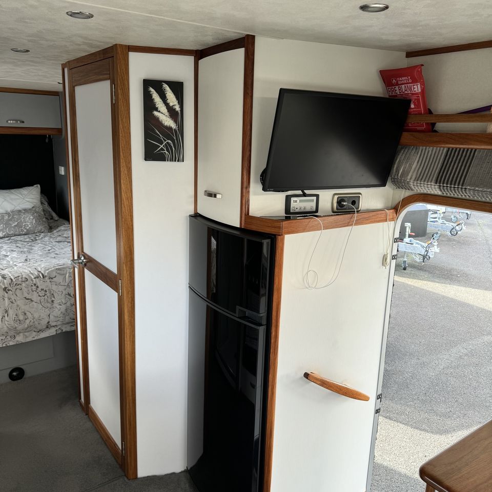 2017 Coastal Grandelier