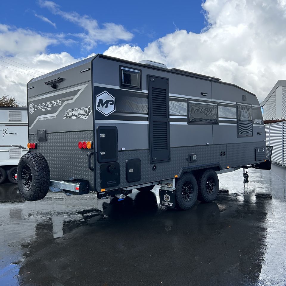 2024 Masterpiece Performance 20'8 Rear Door Dinette