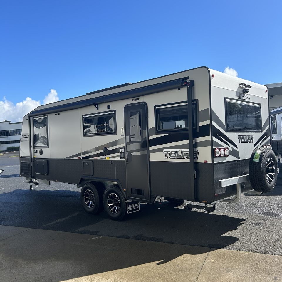 2024 Millard Toura 22'6 Rear Door Rear Club Lounge