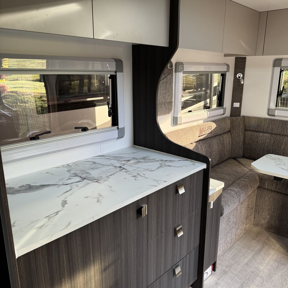 Millard MFlow Series II 22'8 Rear Club Lounge