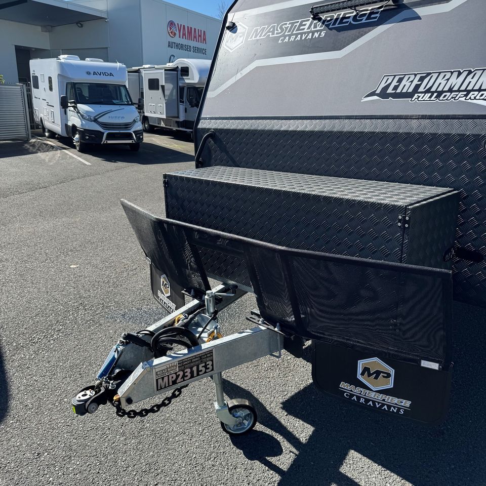 Masterpiece Performance 23' Rear Club Lounge