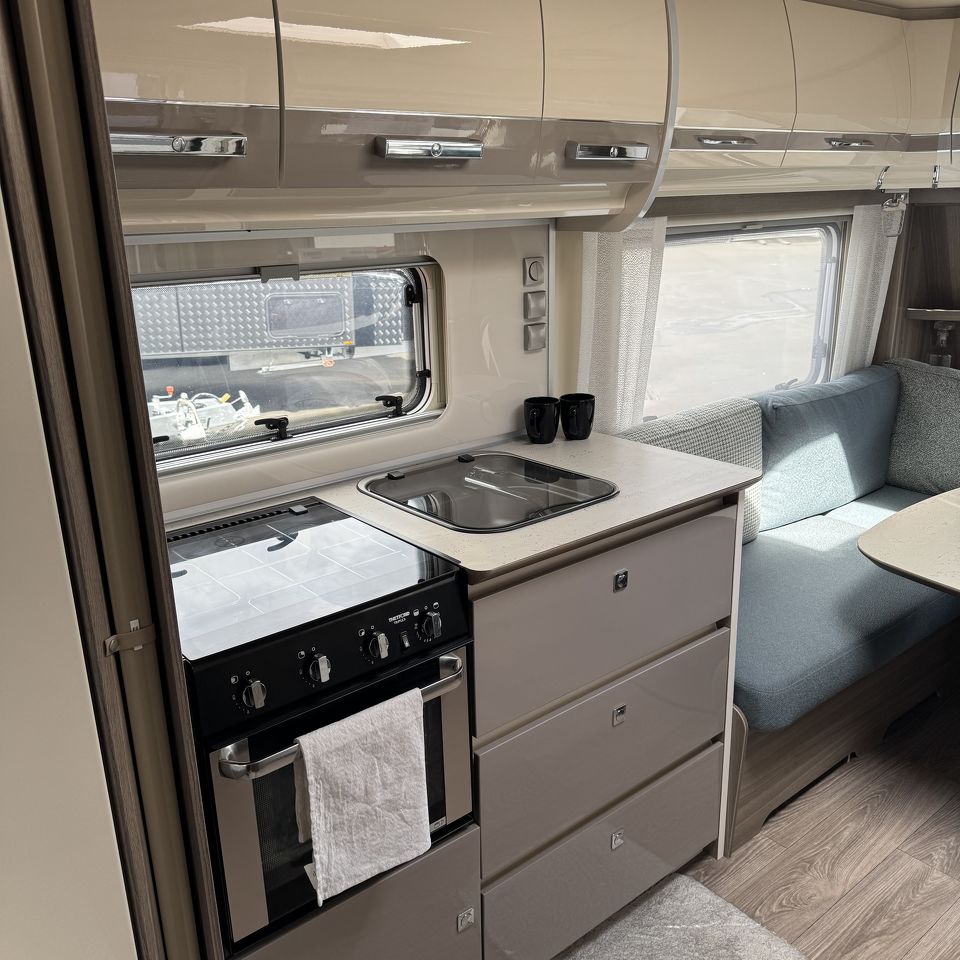 Fendt Tendenza 650SFD