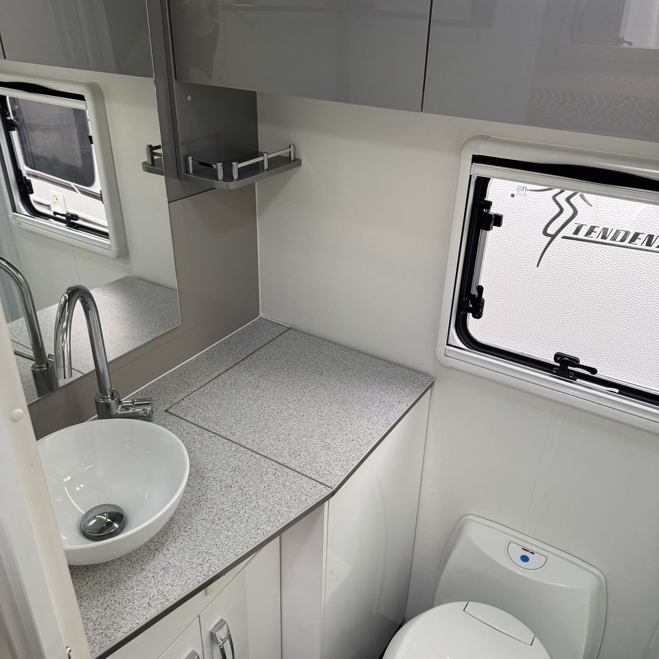 2023 Avida Topaz CV7656SL Double Bunk