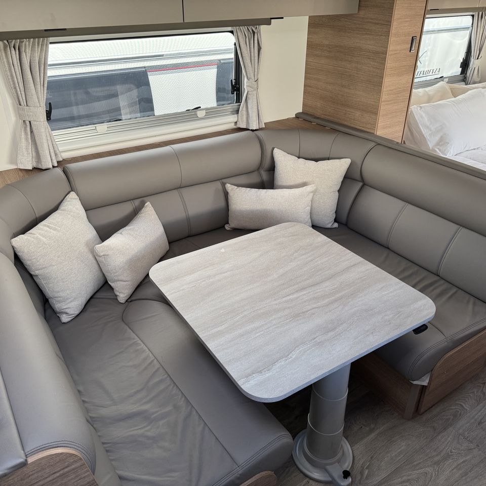 2024 Jayco Silverline 24.75-4 Outback