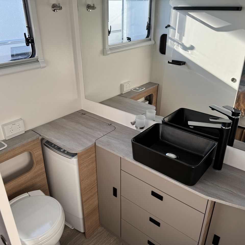 2024 Jayco Silverline 24.75-4 Outback