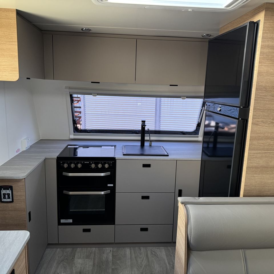 2024 Jayco Silverline 24.75-4 Outback
