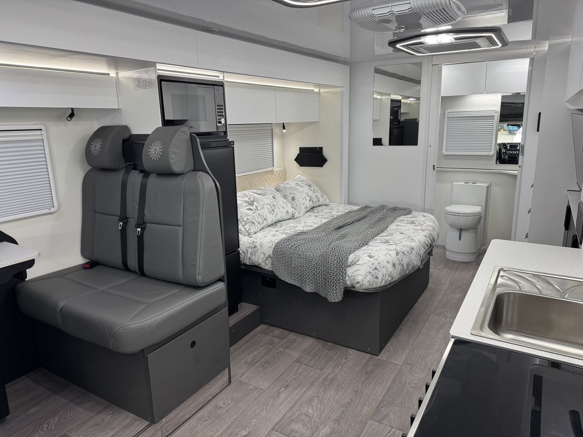 2026 Avida Esperance LX C7854SL